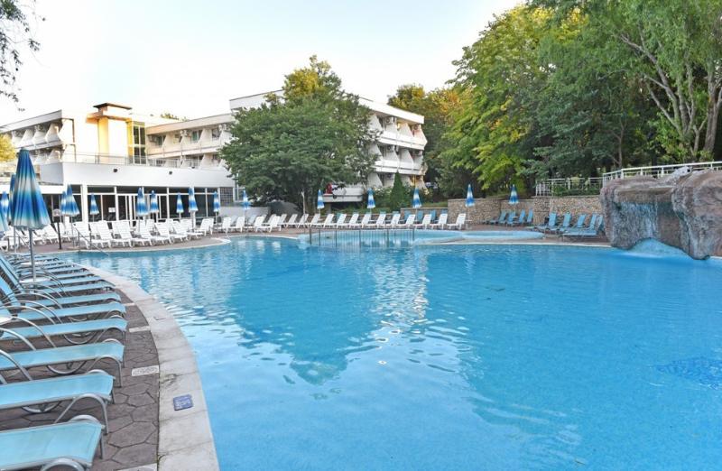 Althea Hotel อัลเบนา ภายนอก รูปภาพ